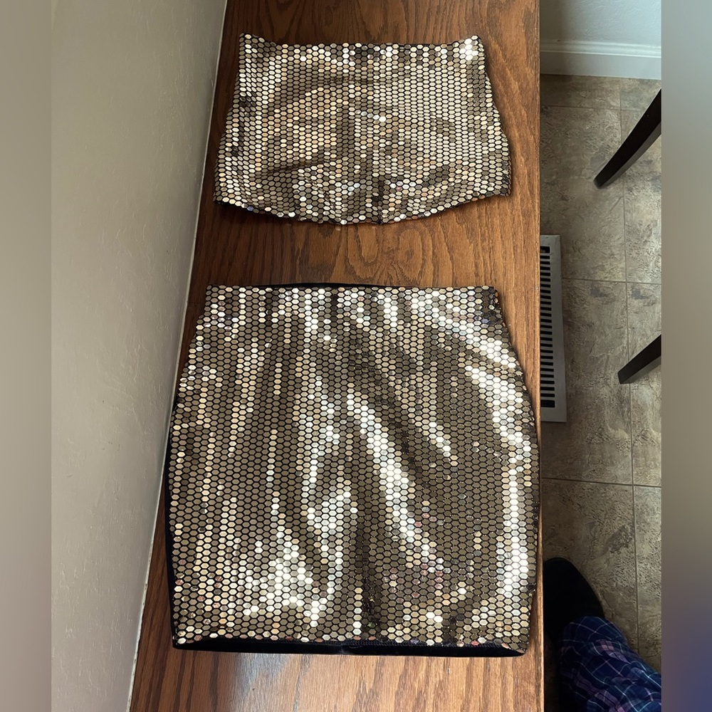 2 piece gold sequin skirt & bandeau top - Picture 3 of 6